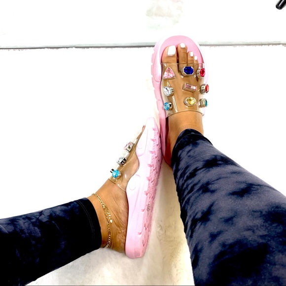 Rugged Jewels Slide in Pink - Picture 3 of 8